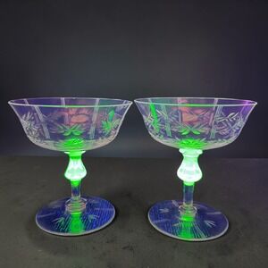 Vintage Uranium Glass Etched Laurel Leaf Champagne Coupes Vaseline Stem Cups Set